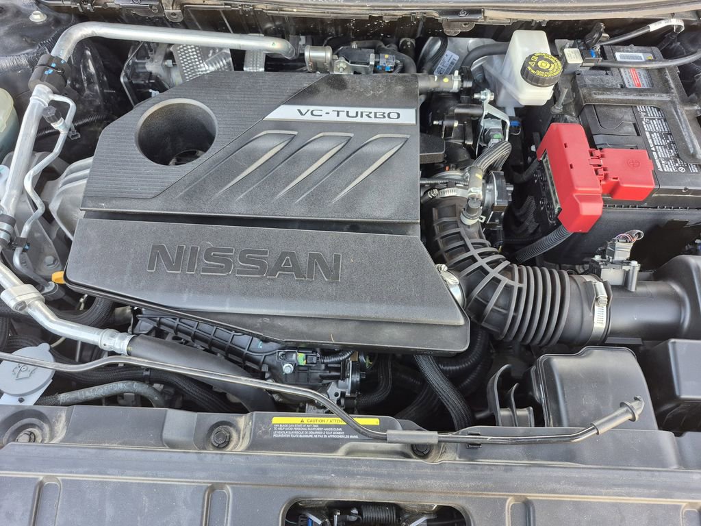 Used 2023 Nissan Rogue S image 17