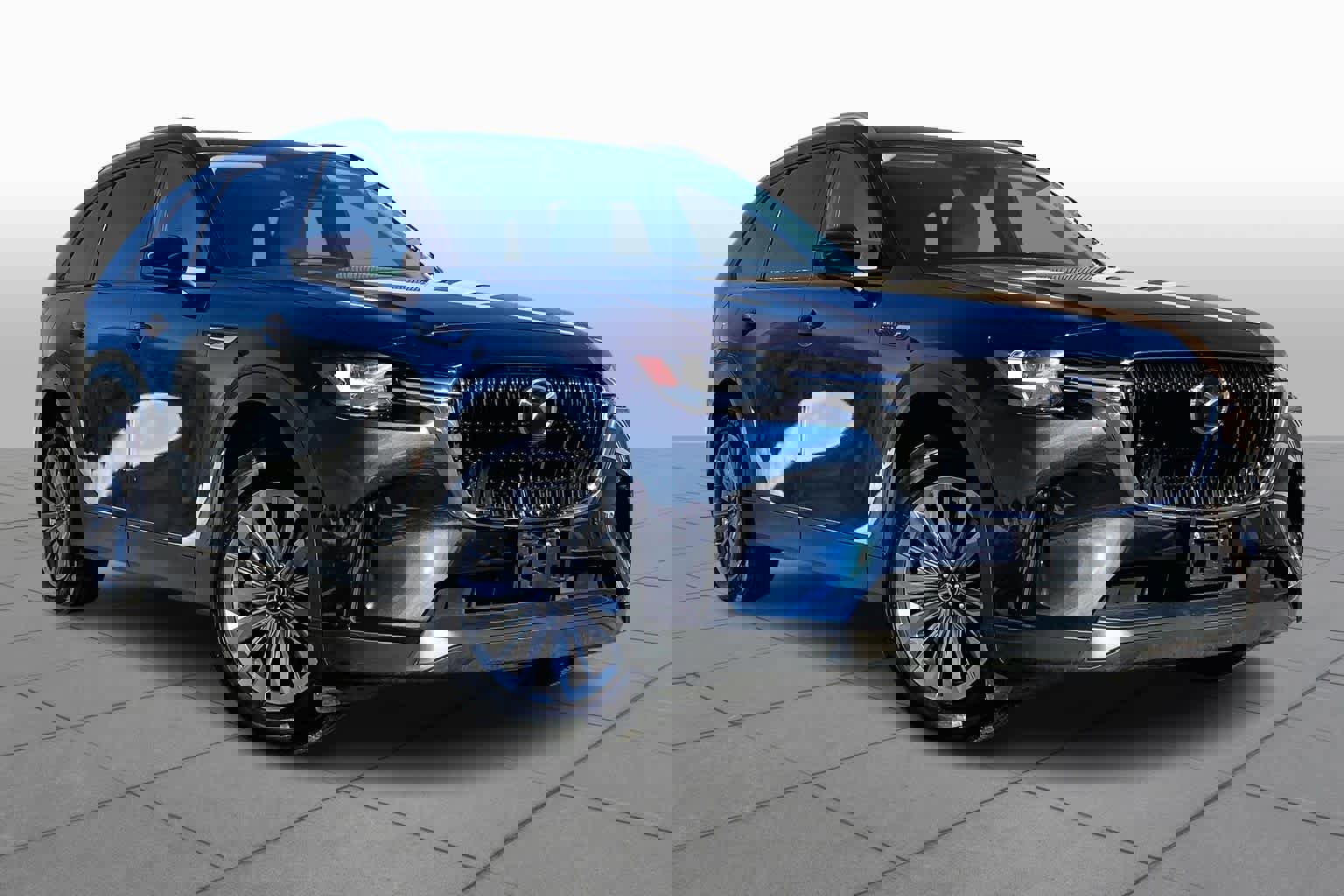 Used 2024 MAZDA CX-90 Plug-In Hybrid w/ Preferred image 3