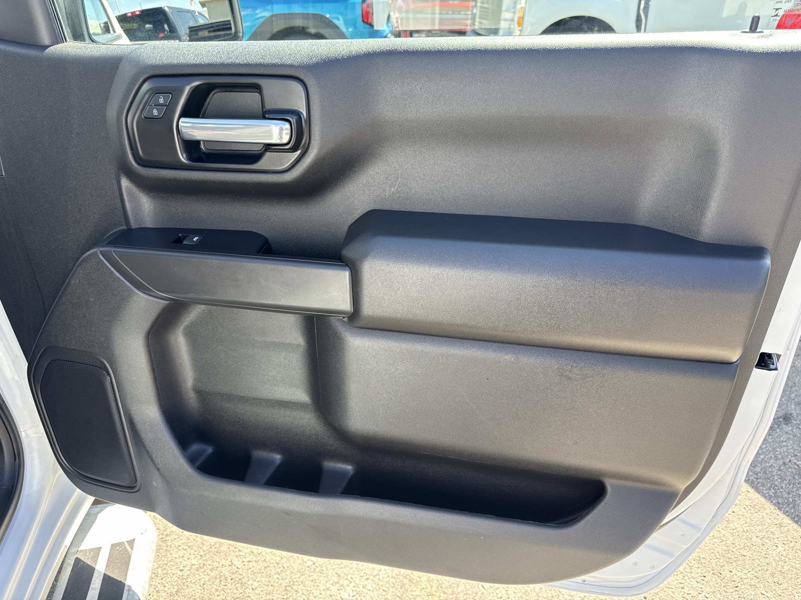 Used 2025 Chevrolet Silverado 1500 W/T image 13