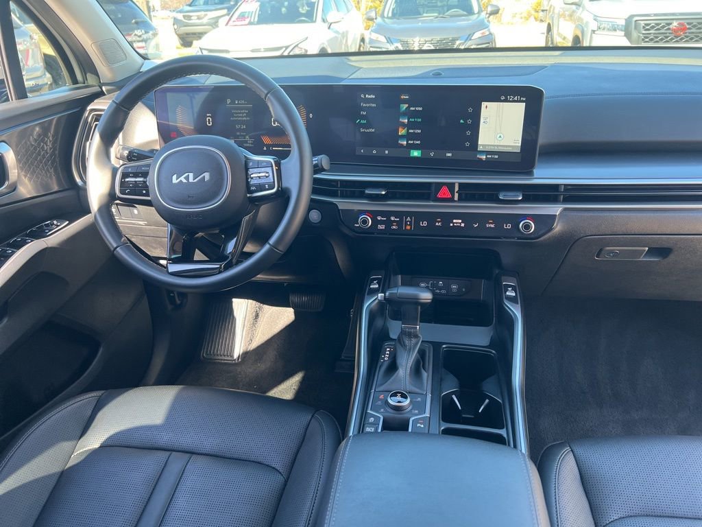Certified 2025 Kia Sorento S image 17