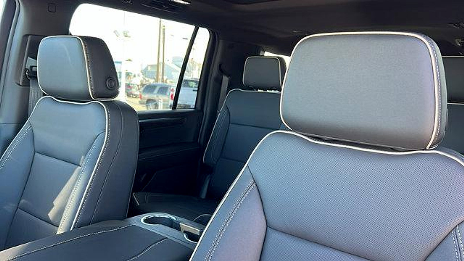 New 2026 Chevrolet Suburban Premier image 22