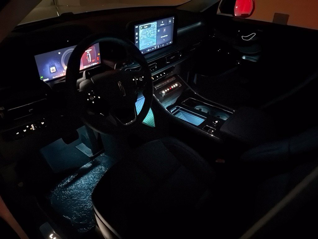 New 2026 Lincoln Aviator Reserve AWD/4WD image 9