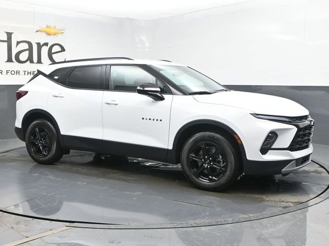 New 2025 Chevrolet Blazer LT w/ Midnight/Sport Edition AWD/4WD image 6
