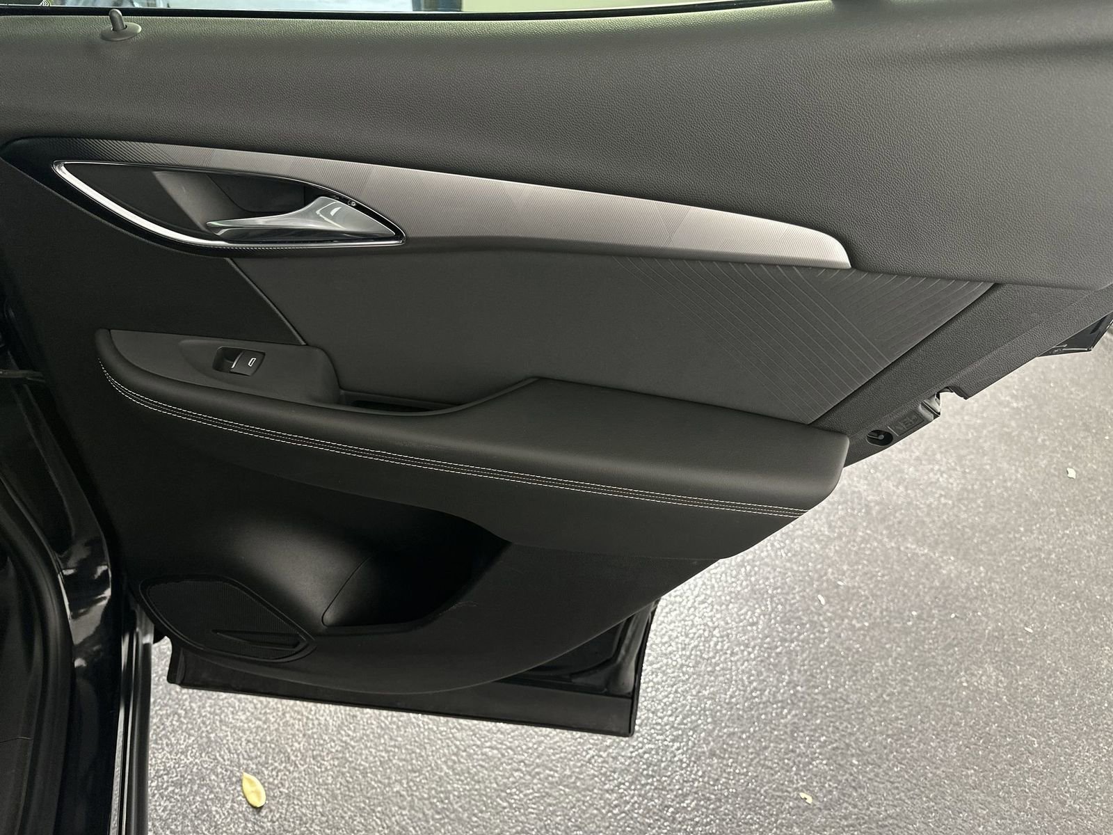 Used 2025 Buick Envision Sport Touring image 35