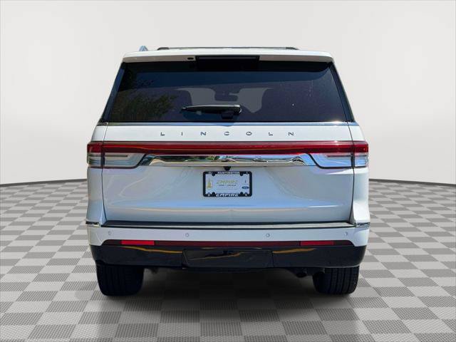 Certified 2024 Lincoln Navigator Reserve AWD/4WD image 6