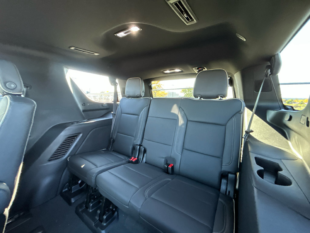 New 2026 GMC Yukon Elevation w/ Elevation Premium Package AWD/4WD image 37
