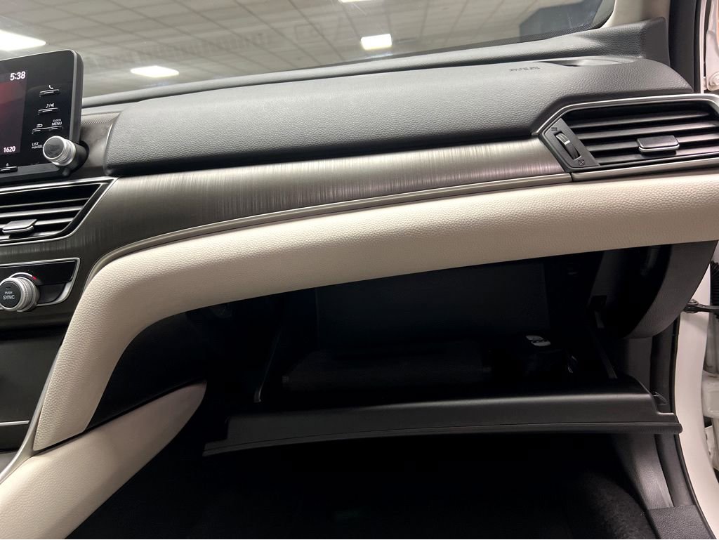 Used 2019 Honda Accord LX image 33