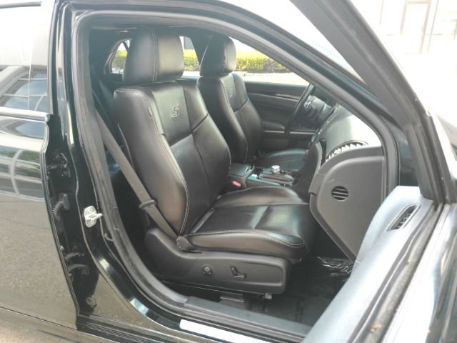 Used 2022 Chrysler 300 S w/ Comfort Group image 21