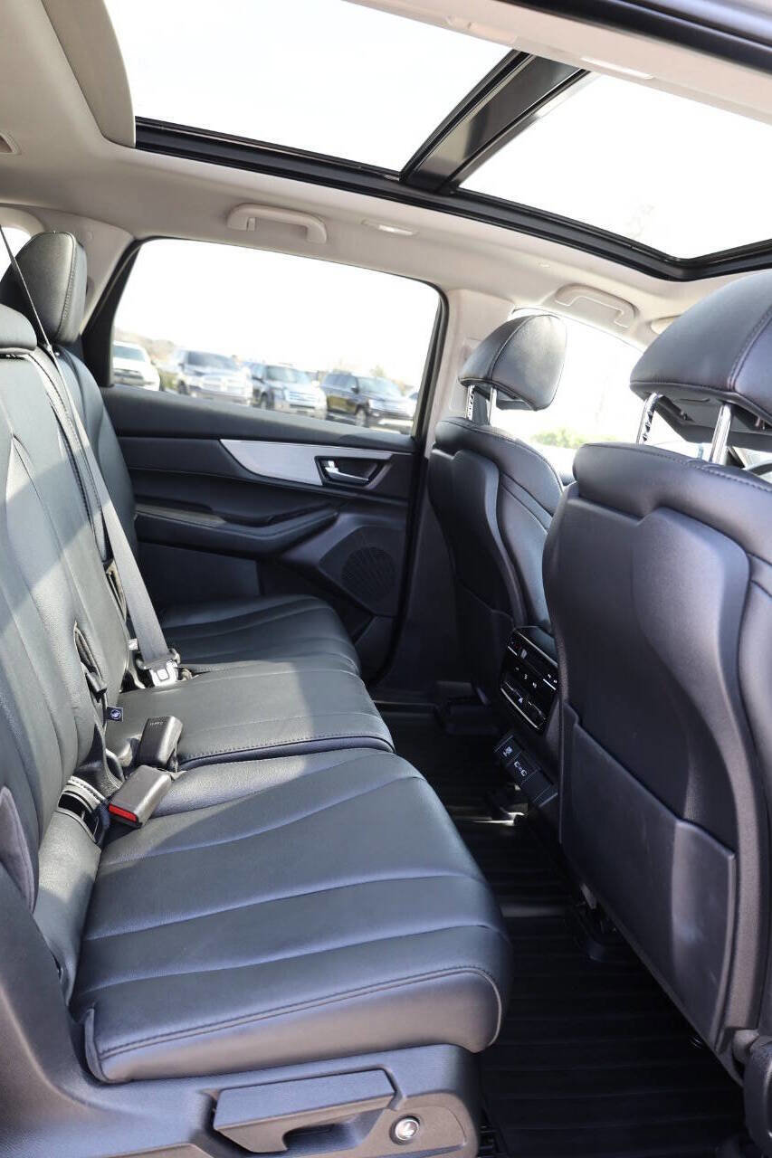 Used 2024 Acura MDX SH-AWD image 15