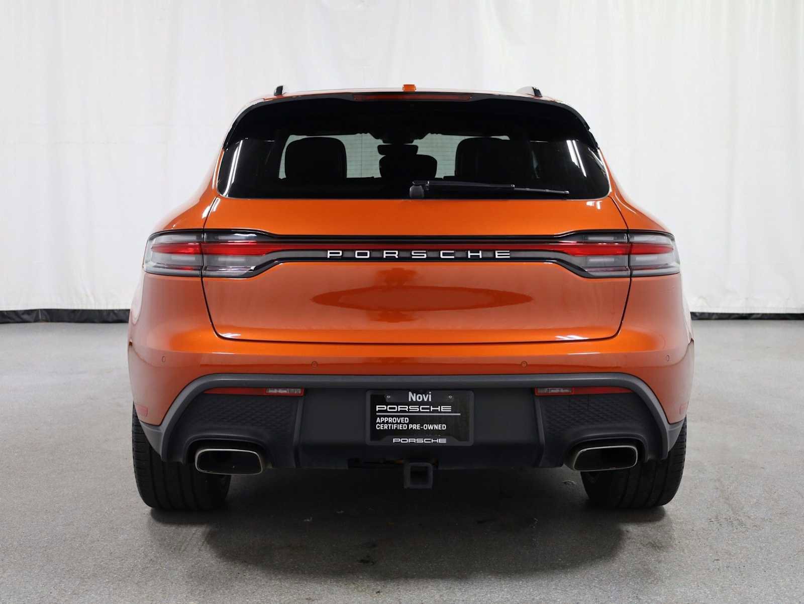 Certified 2022 Porsche Macan AWD/4WD image 7