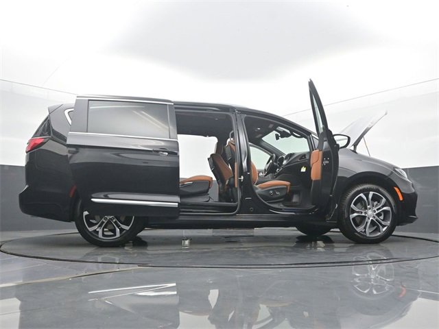 New 2026 Chrysler Pacifica Pinnacle image 61