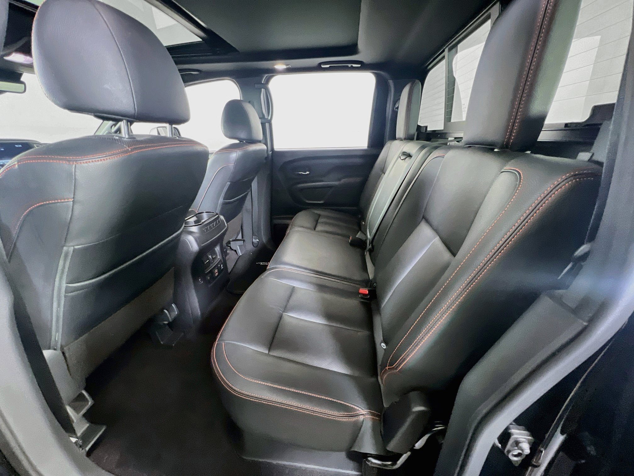 Used 2023 Nissan Titan PRO-4X w/ Pro-4x Convenience Package AWD/4WD image 23