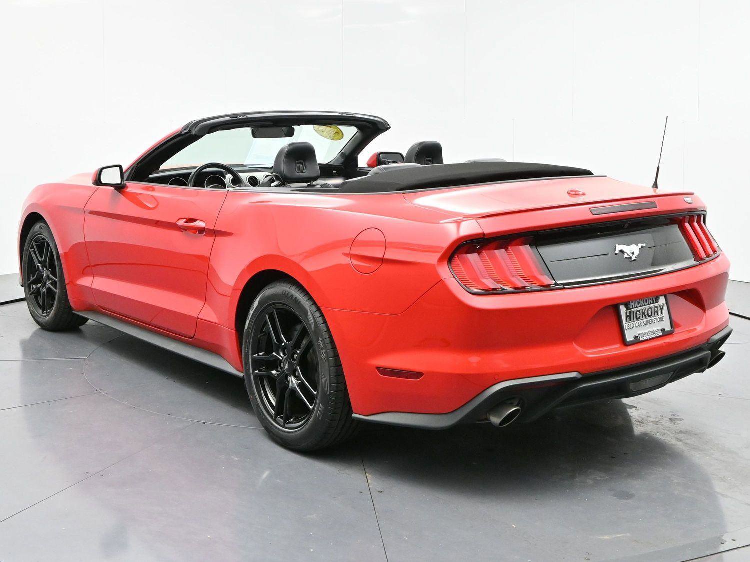 Used 2023 Ford Mustang Premium image 5