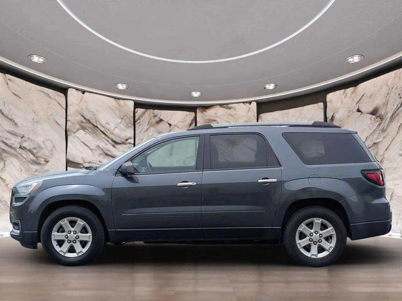Used 2014 GMC Acadia SLE FWD image 4