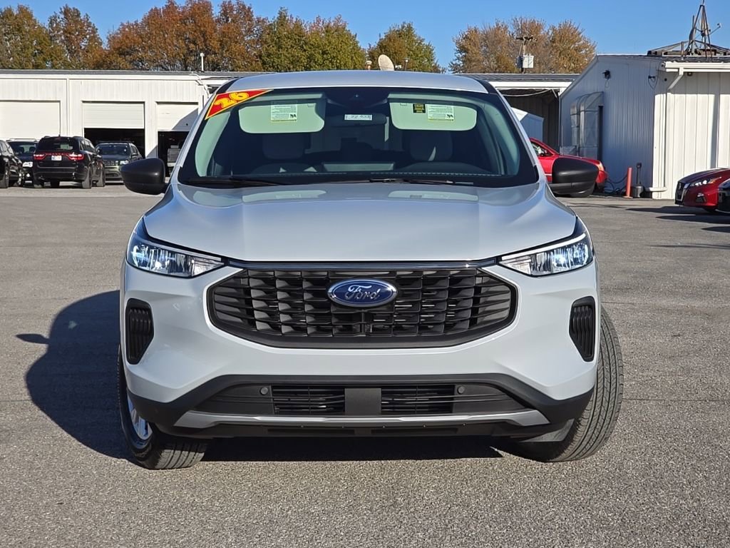 New 2026 Ford Escape Active w/ Tech Pack #1 AWD/4WD image 2
