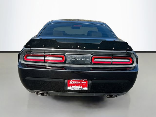 Used 2011 Dodge Challenger SRT8 image 7