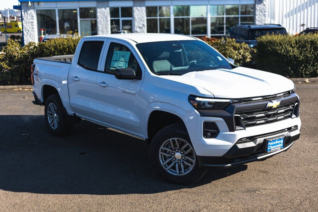 New 2025 Chevrolet Colorado LT w/ LT Convenience Package image 3