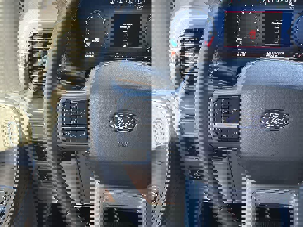 Used 2024 Ford F150 XLT image 13