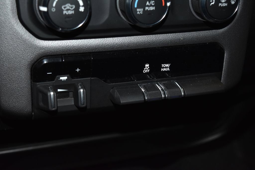 Used 2024 RAM 2500 Big Horn image 13