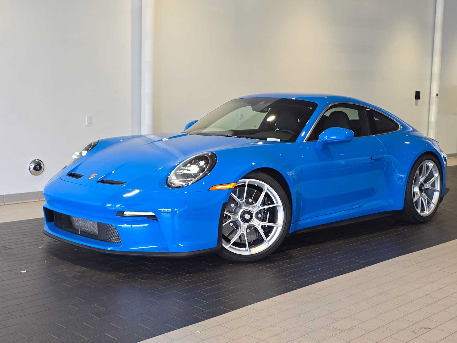 Used 2022 Porsche 911 GT3 RWD image 1