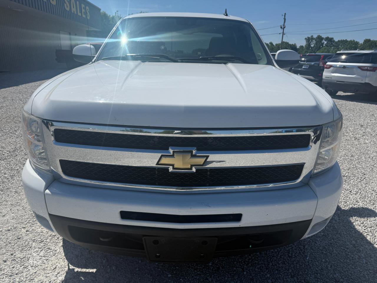 Used 2009 Chevrolet Silverado 1500 LTZ AWD/4WD image 2