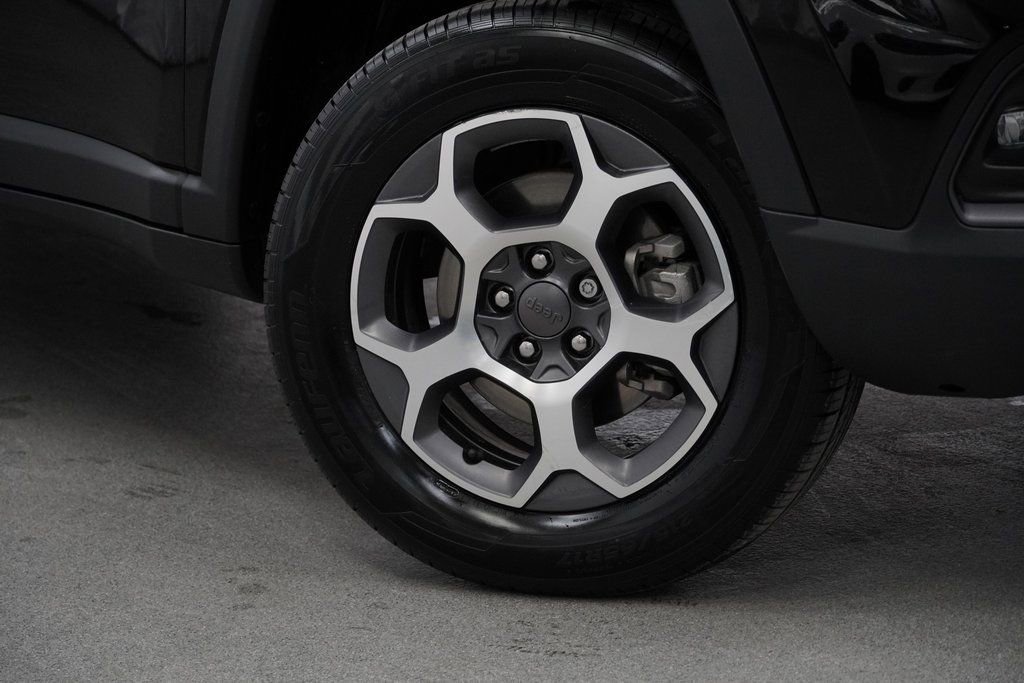 Certified 2022 Jeep Compass Trailhawk w/ Trailhawk Elite Group image 5