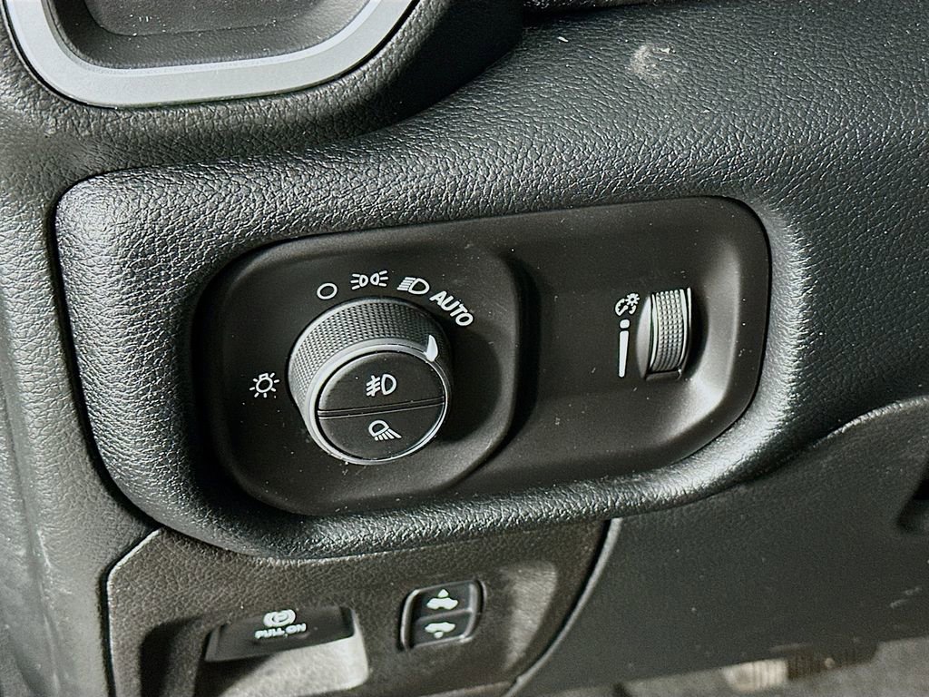 Certified 2022 RAM 1500 Big Horn image 16