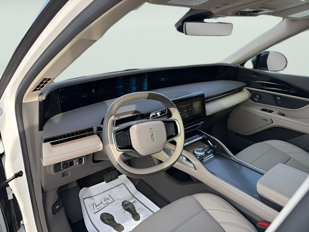Used 2025 Lincoln Nautilus Reserve image 22
