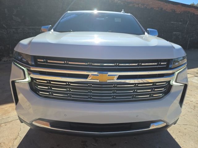 Used 2023 Chevrolet Suburban Premier AWD/4WD image 2