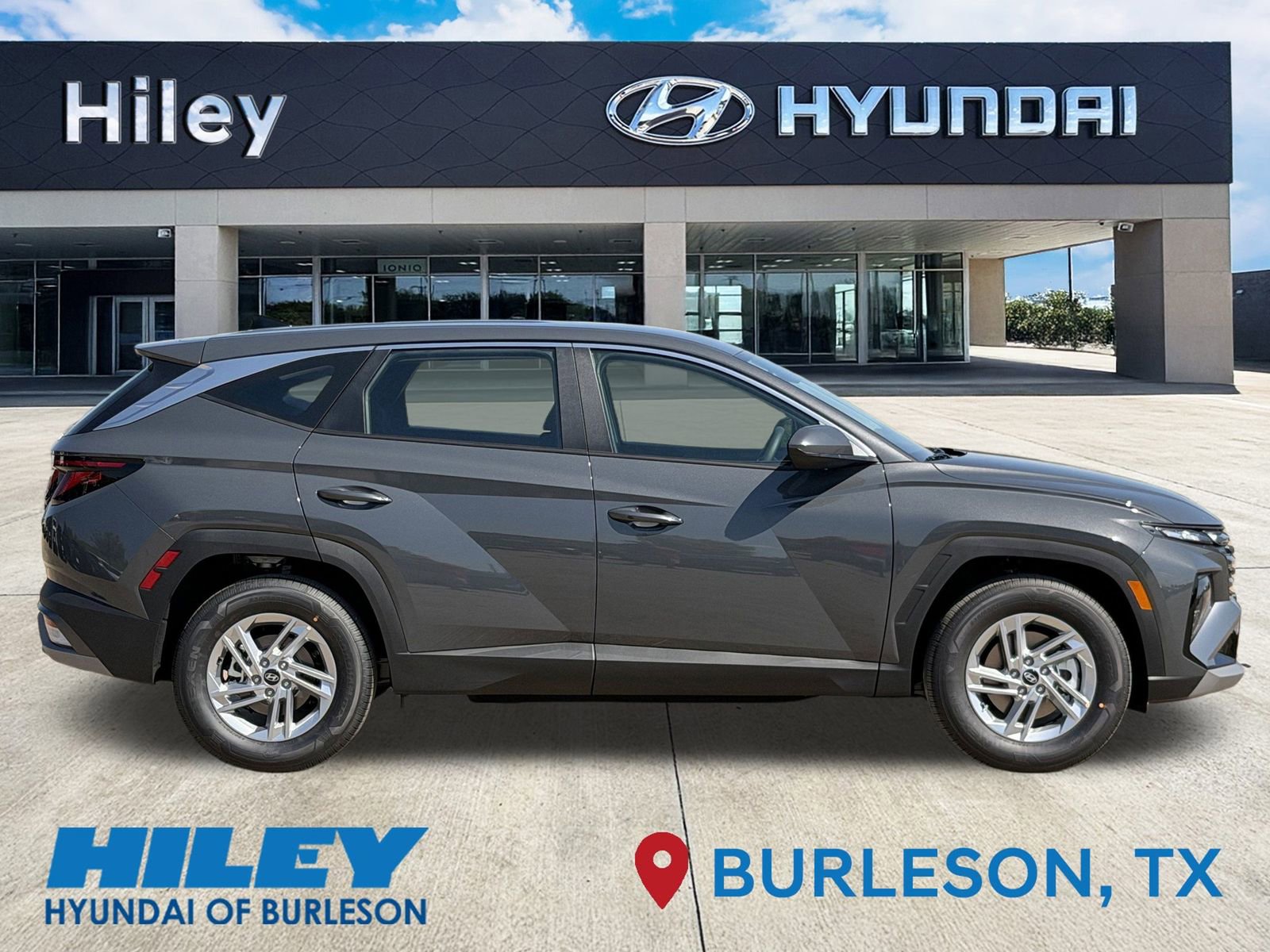 Certified 2026 Hyundai Tucson SE FWD image 3