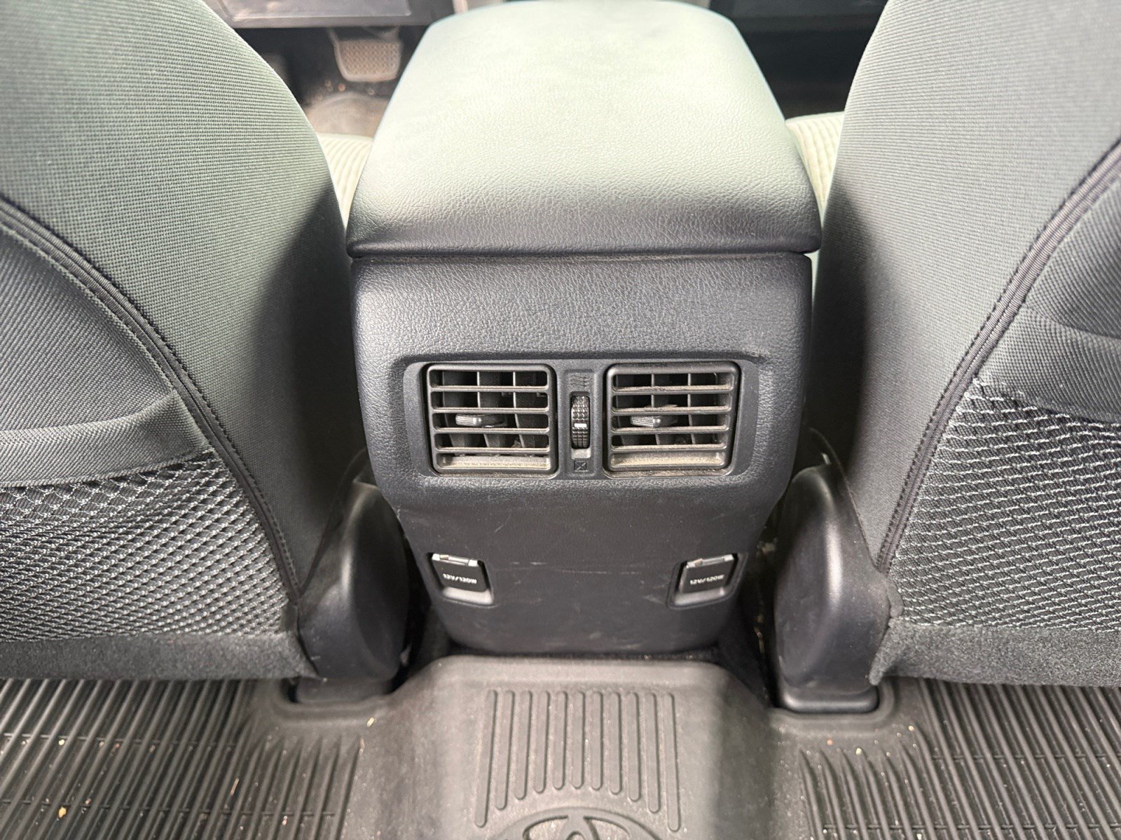 Certified 2019 Toyota 4Runner SR5 AWD/4WD image 30