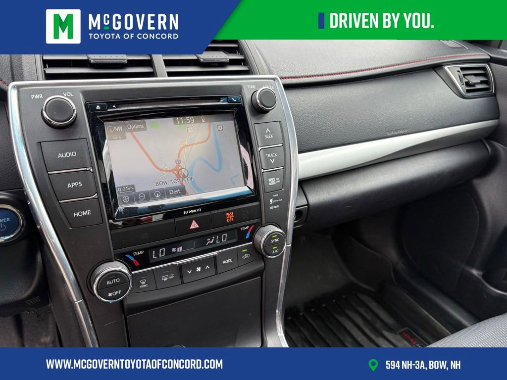 Used 2017 Toyota Camry SE w/ Moonroof Package FWD image 33