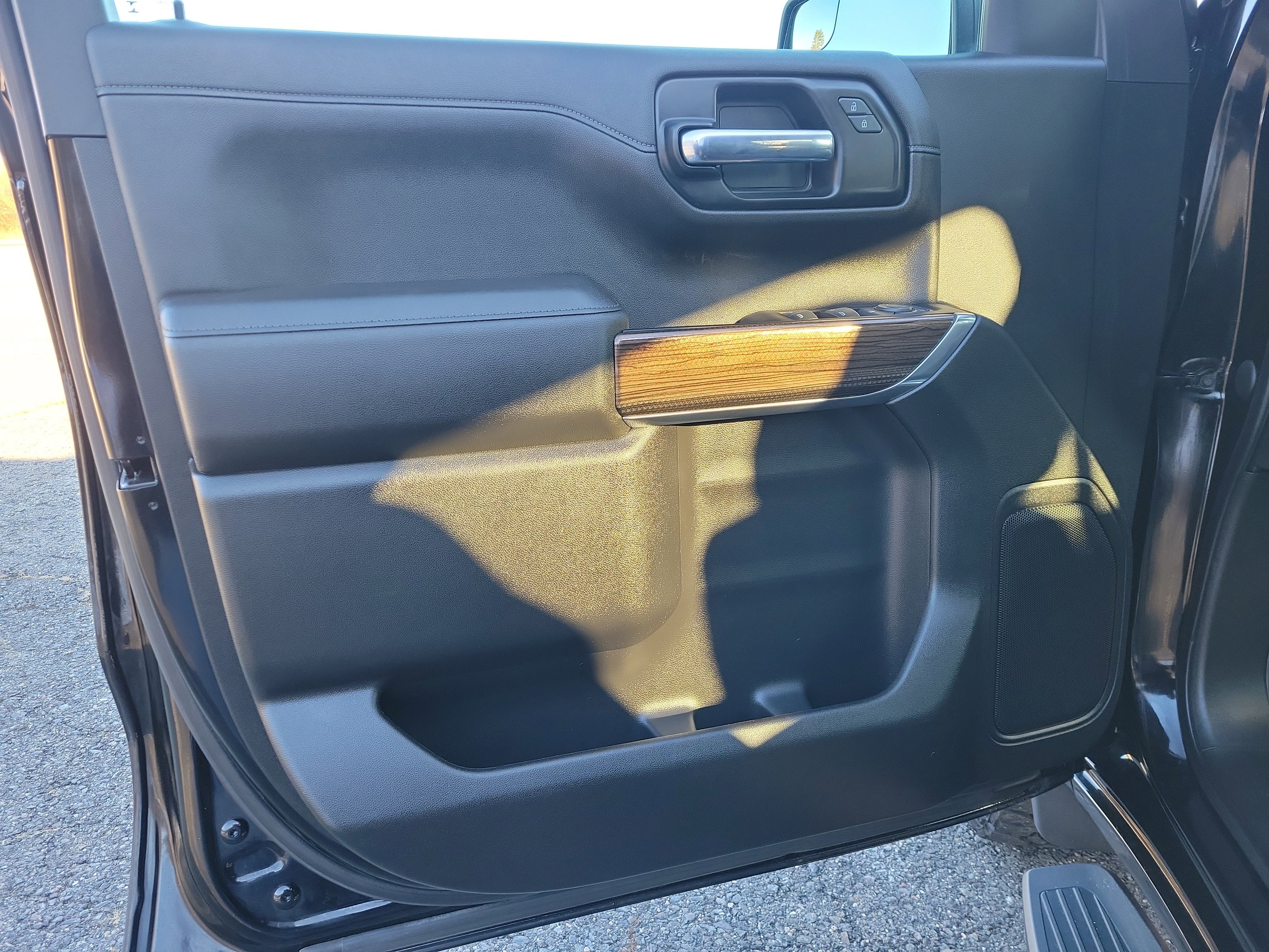 Used 2022 Chevrolet Silverado 1500 LT Trail Boss image 15