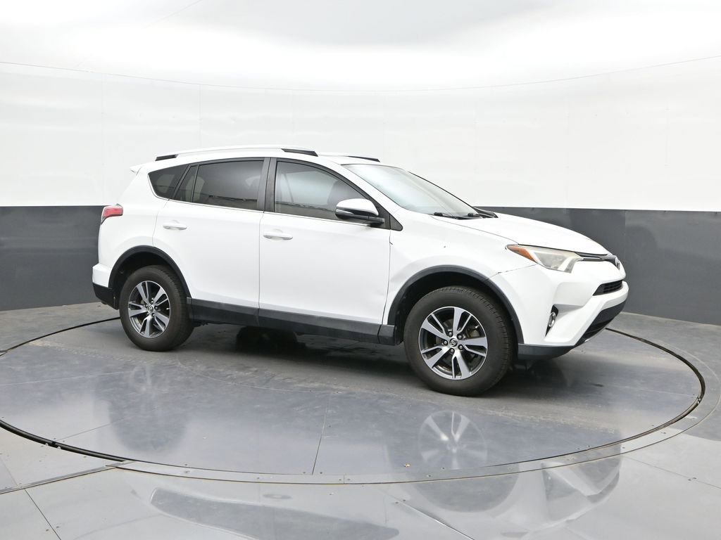 Used 2016 Toyota RAV4 XLE FWD image 17