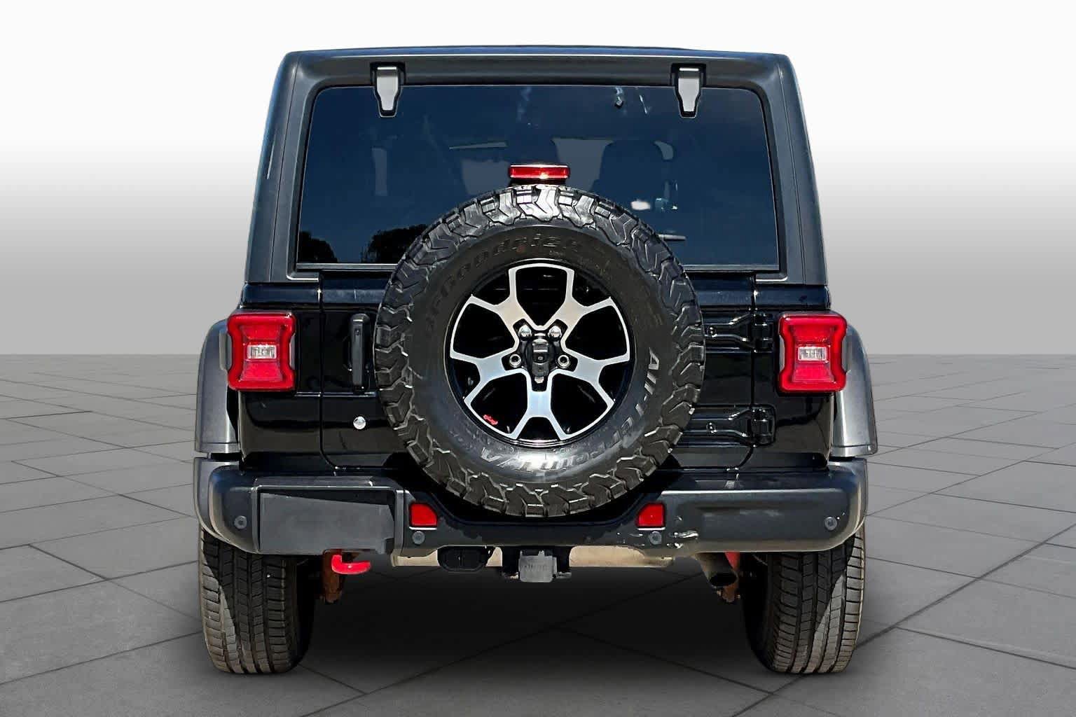 Used 2018 Jeep Wrangler Unlimited Rubicon AWD/4WD image 5
