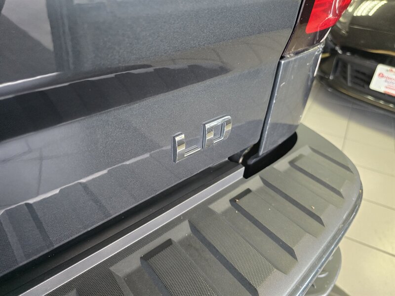Used 2019 Chevrolet Silverado 1500 LT w/ All Star Edition AWD/4WD image 34