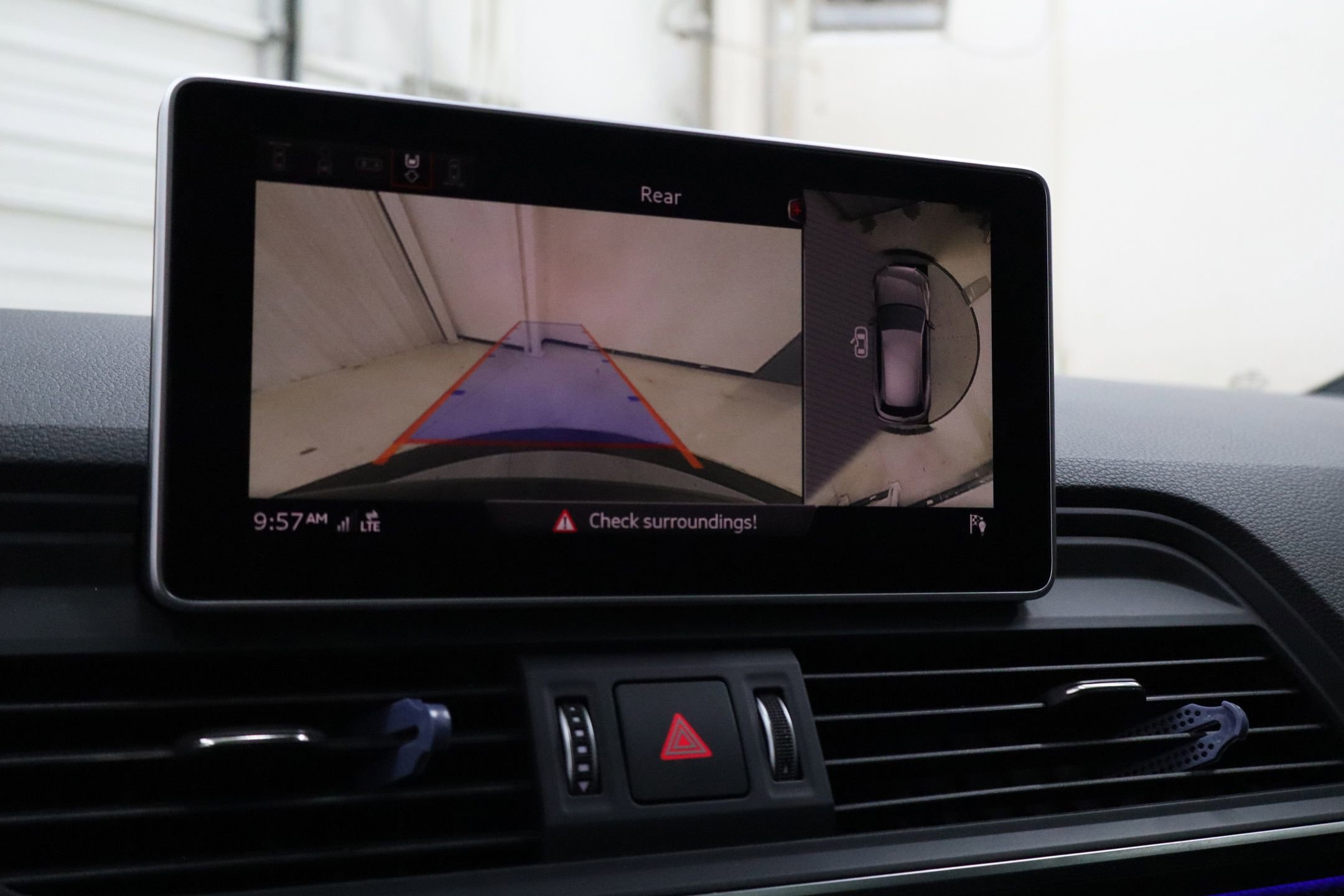 Used 2018 Audi SQ5 Prestige w/ Prestige Package image 23