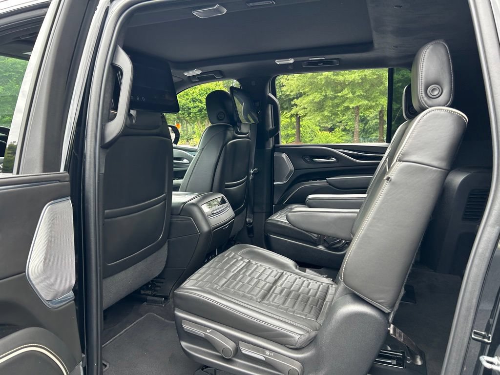 Used 2023 Cadillac Escalade ESV V AWD/4WD image 43