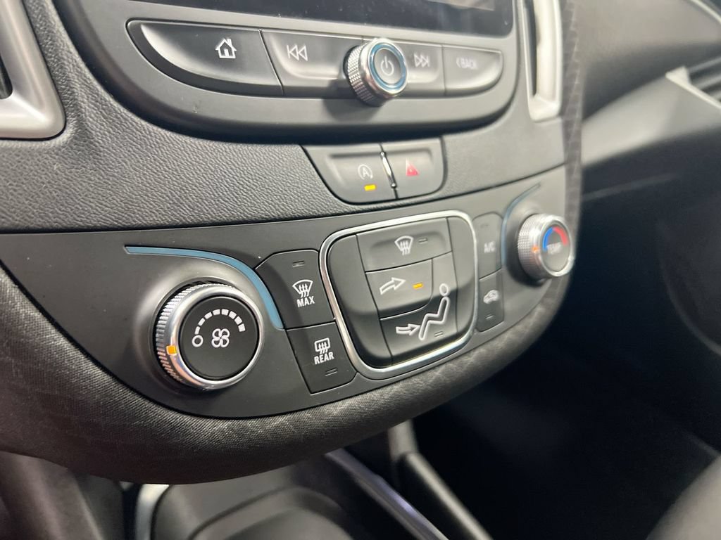 Used 2022 Chevrolet Malibu RS FWD image 15
