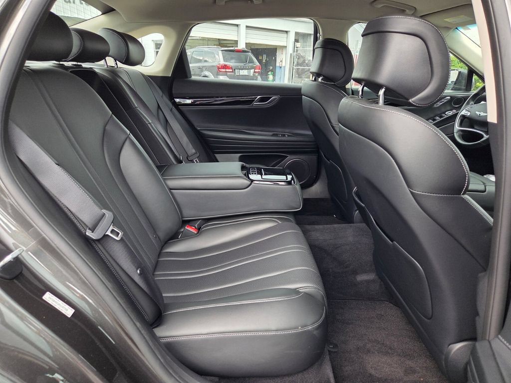 Used 2023 Genesis G80 2.5T AWD/4WD image 17