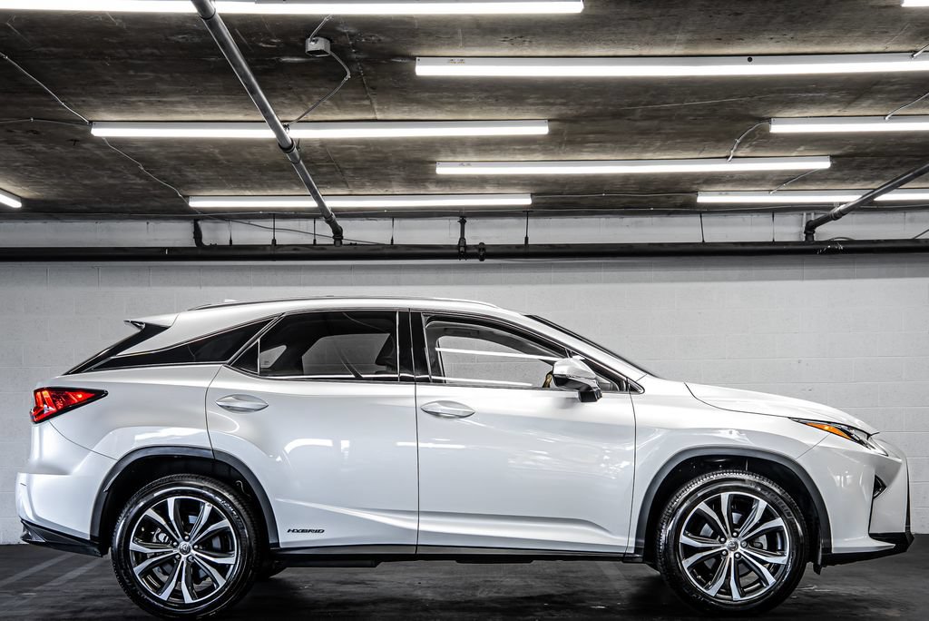 Used 2017 Lexus RX 450h AWD w/ Cold Weather Package image 6