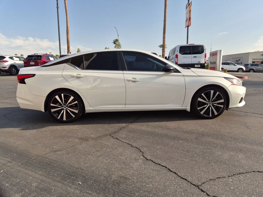 Used 2022 Nissan Altima 2.5 SR FWD image 5