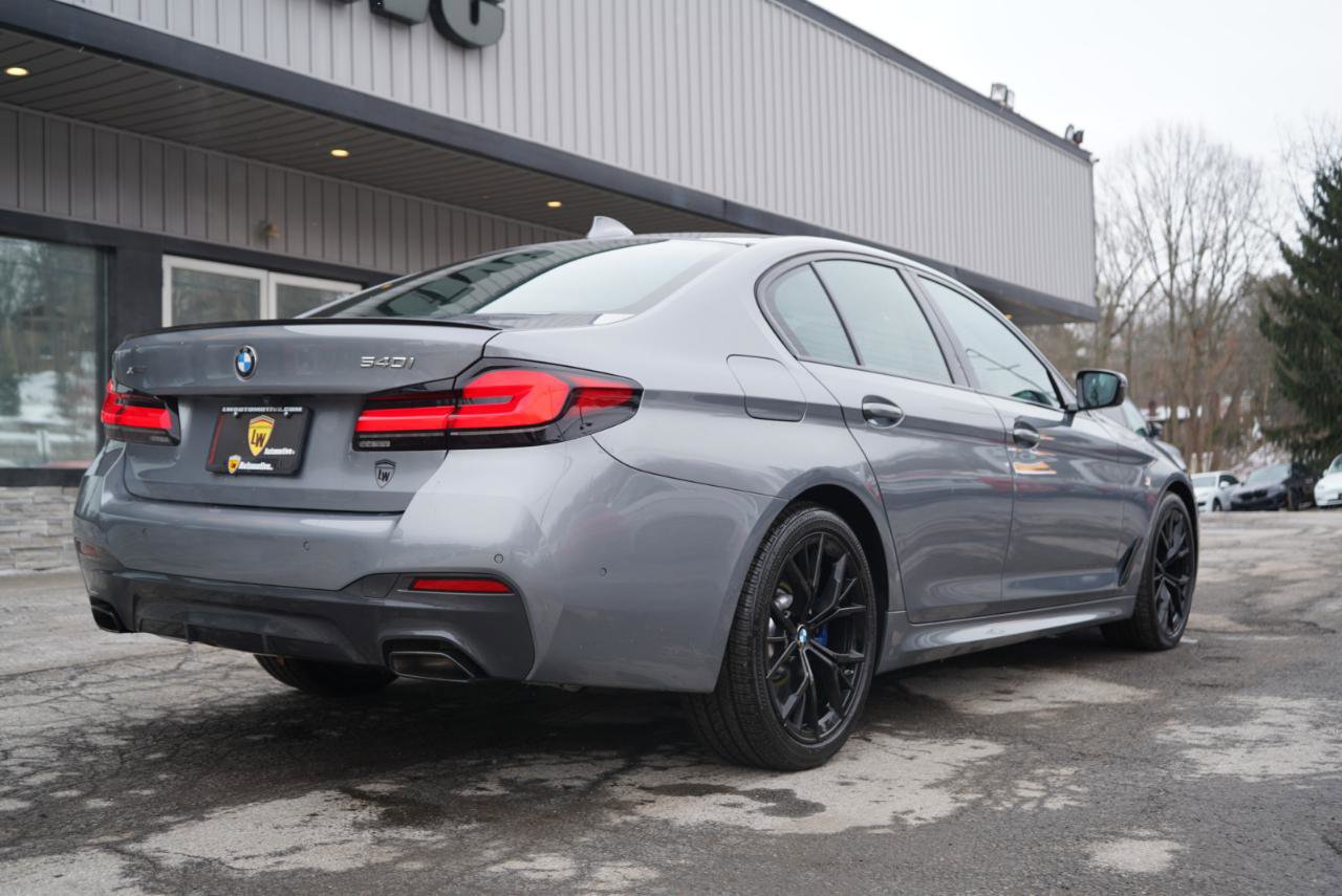Used 2023 BMW 540i xDrive w/ M Sport Package image 6