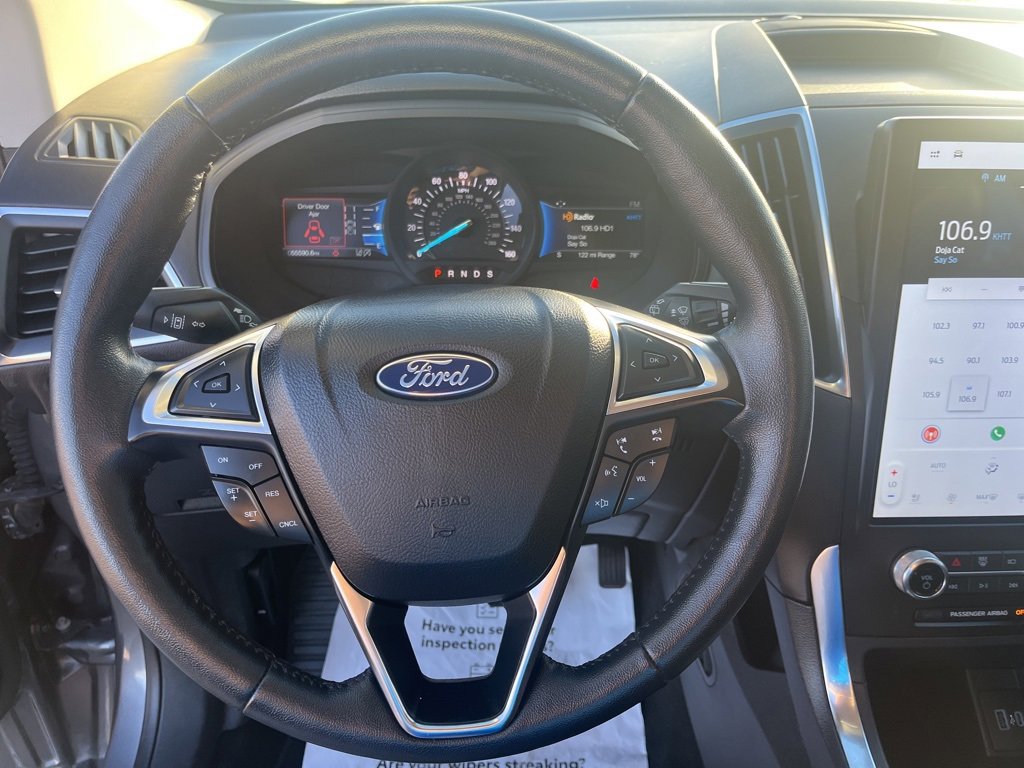 Used 2024 Ford Edge Titanium image 13