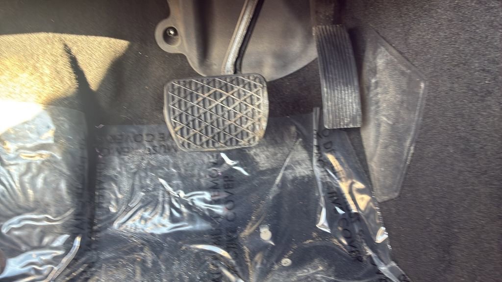 Used 2018 INFINITI QX30 Premium w/ Cargo Package image 16