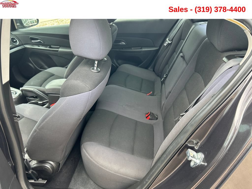 Used 2016 Chevrolet Cruze LT FWD image 18