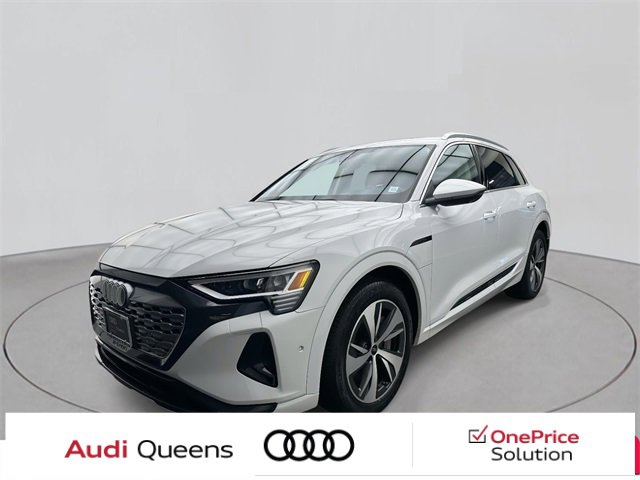 Used 2024 Audi Q8 e-tron Premium Plus image 1