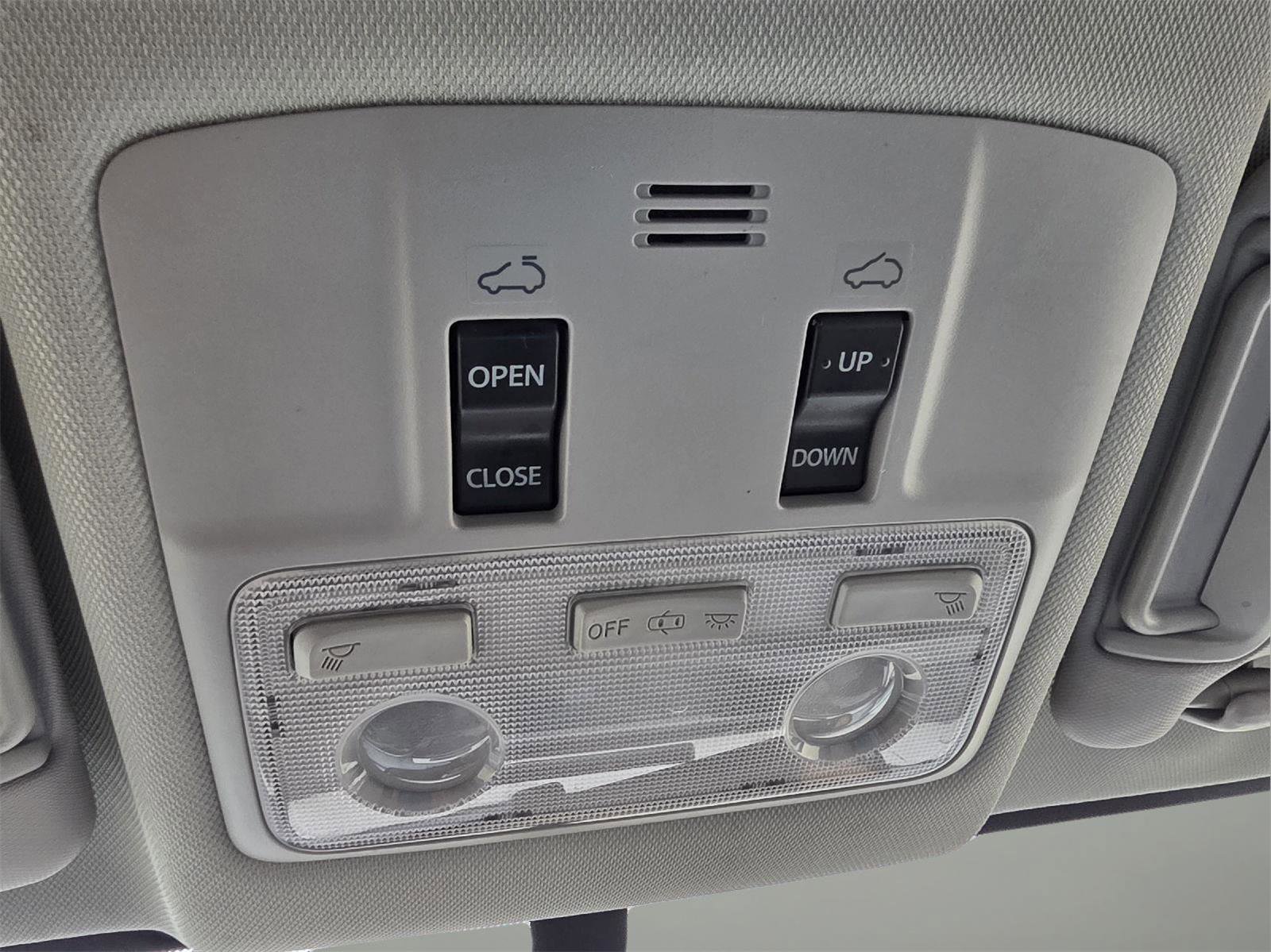 Used 2014 Toyota RAV4 XLE image 16