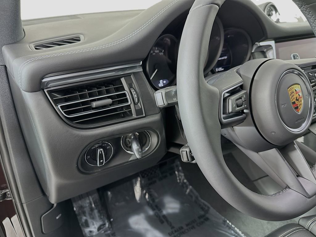 New 2026 Porsche Macan GTS image 11