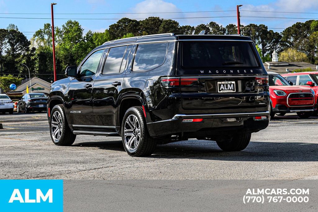 Used 2024 Jeep Wagoneer Series II RWD image 6